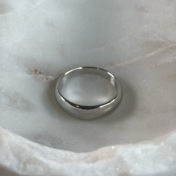 Silver Ring - Picture 4 of 6